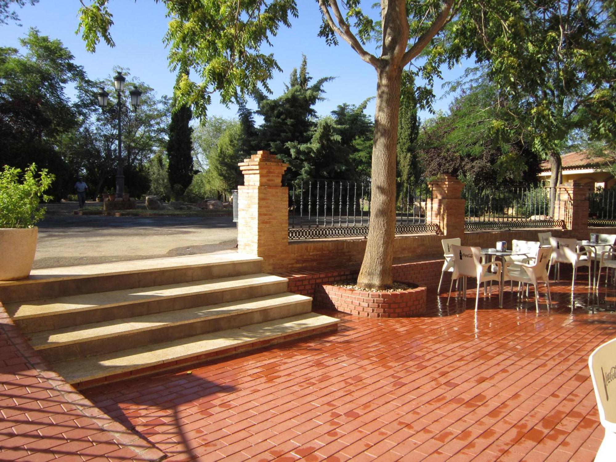 Balneario Cervantes Santa Cruz de Mudela Kültér fotó